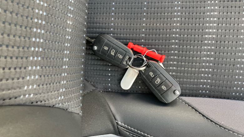 Peugeot 2008 1.2 PureTech 110 Allure Premium 5dr Petrol Estate